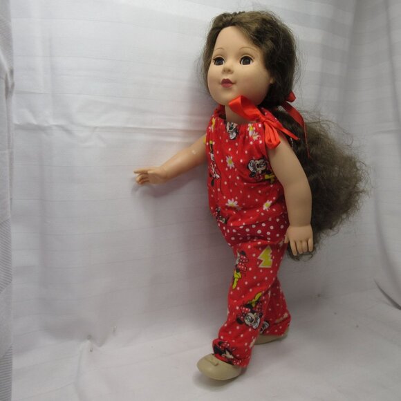 19" Blonde Madame Alexander Doll - Minnie Mouse PJs - 2009 - Picture 9 of 10